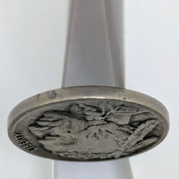 1927 - D Buffalo Nickel Two Feathers error Indian Head 5 Cent Coin Collectible - Picture 4 of 6